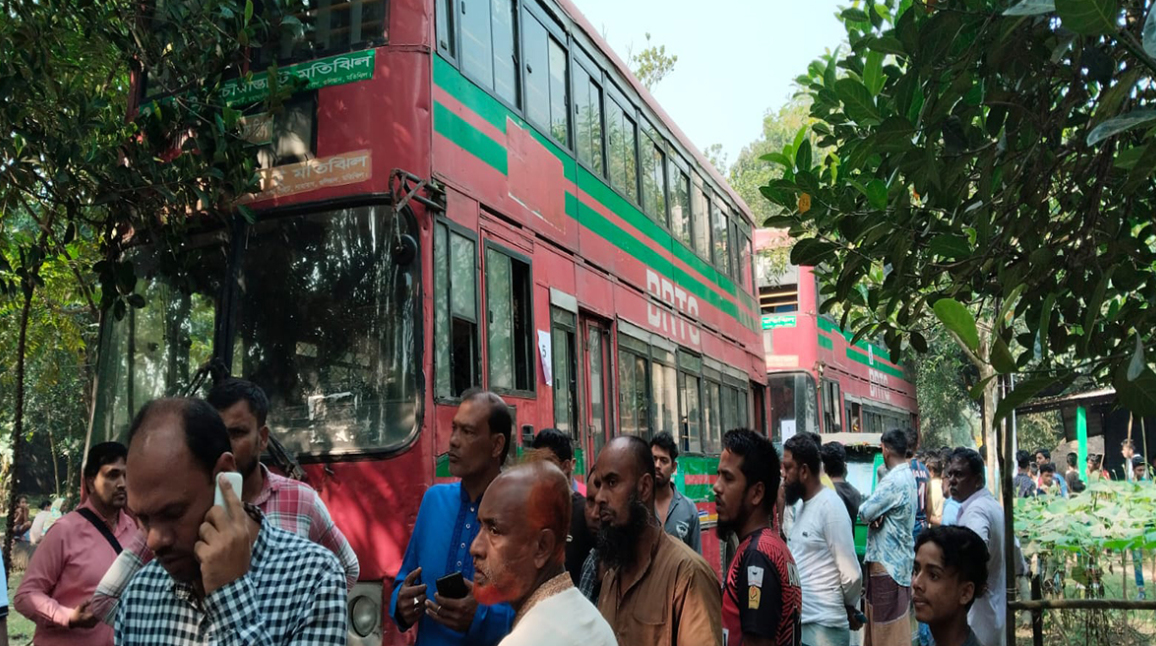 গাজীপুরে পিকনিকের বাস বিদ্যুতায়িত, ৩ বিশ্ববিদ্যালয় শিক্ষার্থীর মৃত্যু